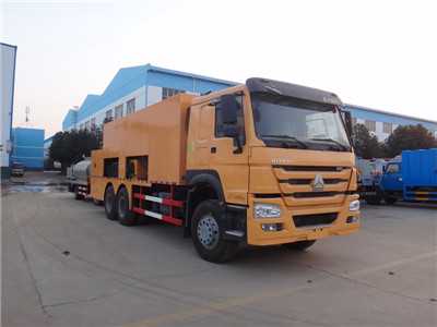 稀漿封層車