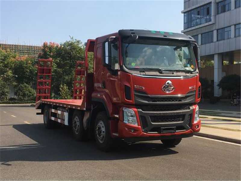 國六柳汽小三軸平板運(yùn)輸車