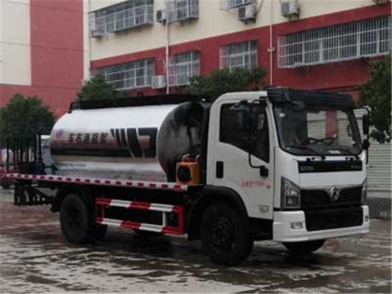 國(guó)六東風(fēng)多利卡6方瀝青灑布車